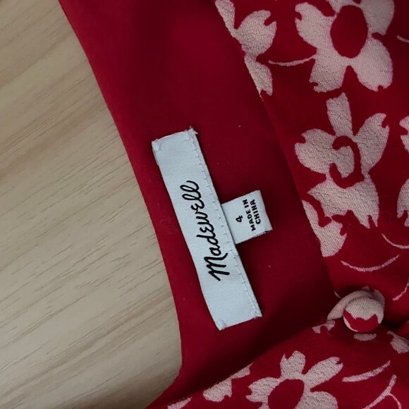 Madewell Red cropped tank top flower pattern buttons size 4 - Picture 2 of 3